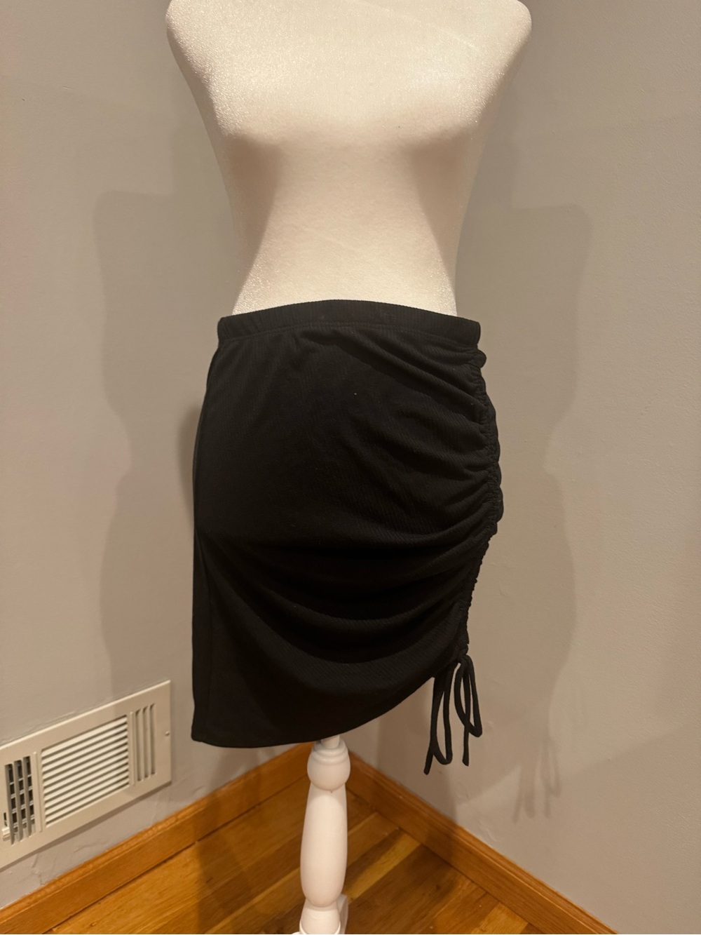 Forever 21 Black Ruched Side-Tie Mini Skirt